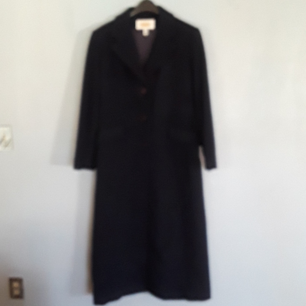 Coat - Picture 2 of 7